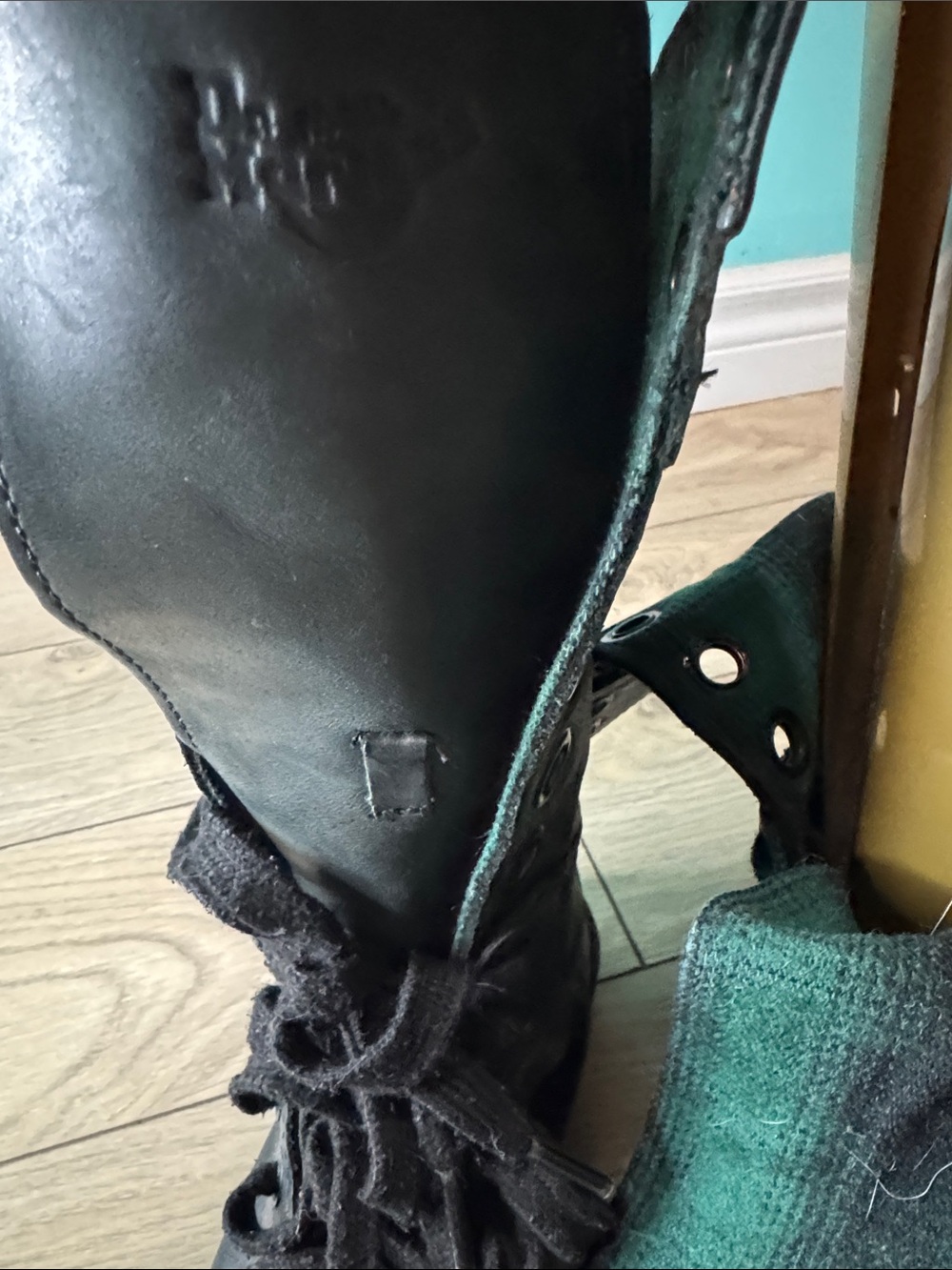 Dr Martens  Leather Lace-Up Combat Boots with Green Cuff - Picture 4 of 10